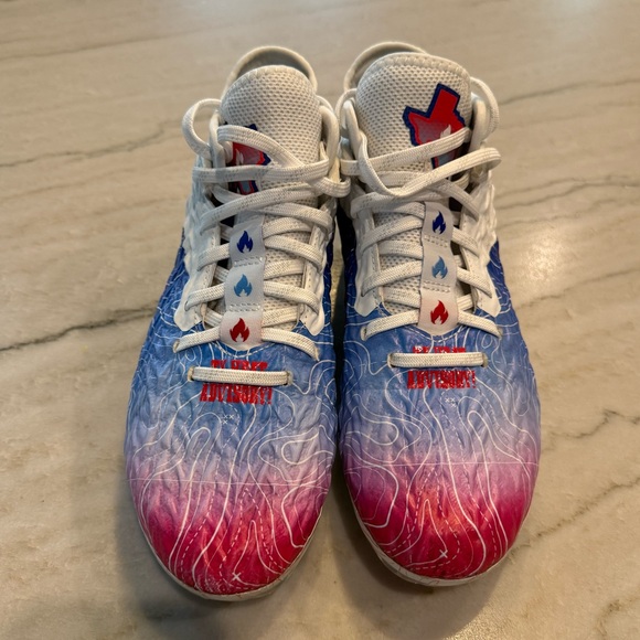 NWOT Under Armour Boys’ Cleats “Texas”